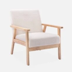 Fauteuil Scandinave Bouclettes Et Bois D'hévéa -Sweeek ISKACLS1BOUCL 01