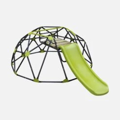 Dôme D'escalade Avec Toboggan