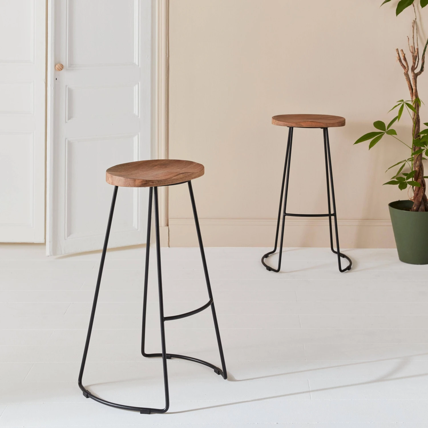 Tabouret De Bar Bois De Manguier Et Acier, Repose Pieds, 75cm (lot De 2) Couleur : Naturel 3 Tabouret De Bar Bois De Manguier Et Acier, Repose Pieds, 75cm (lot De 2) Couleur : Naturel