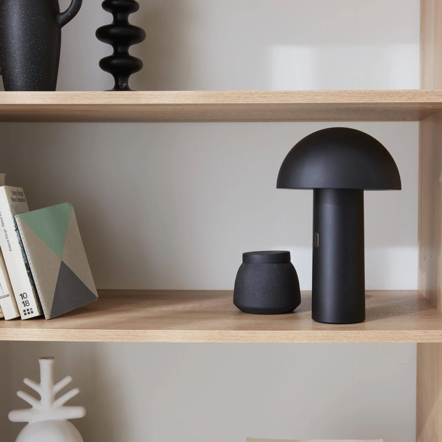 Lampe De Table Sans Fil Nomade à Tête Orientable Intérieur / Extérieur H 28cm Couleur : Noir 6 Lampe De Table Sans Fil Nomade à Tête Orientable Intérieur / Extérieur H 28cm Couleur : Noir – Image 4